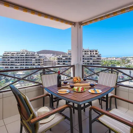 Great 'san Marino' Terrace & Pool Apartment