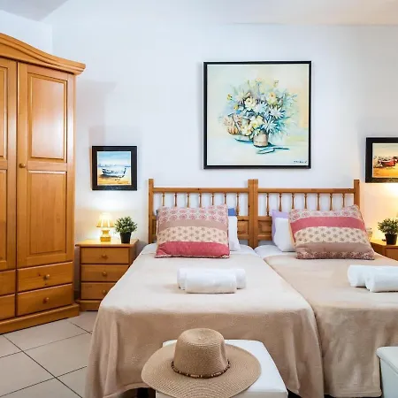 Apartment Great 'san Marino' Terrace & Pool Los Cristianos (Tenerife)